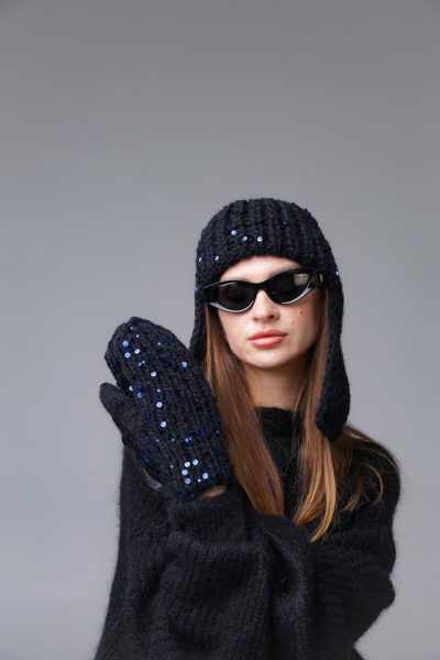 JAUNS MODELIS "USHANKA" UN CIMDI