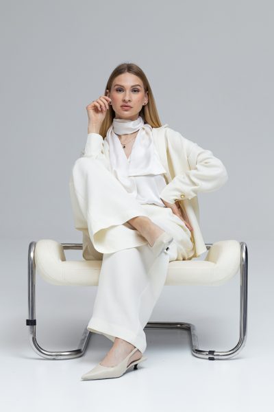 ZĪDA UN MERINO VILNAS KOSTĪMS